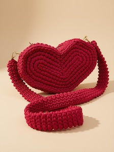 Handmade Crochet Heart Crossbody Bag – Red Knitted Shoulder Bag