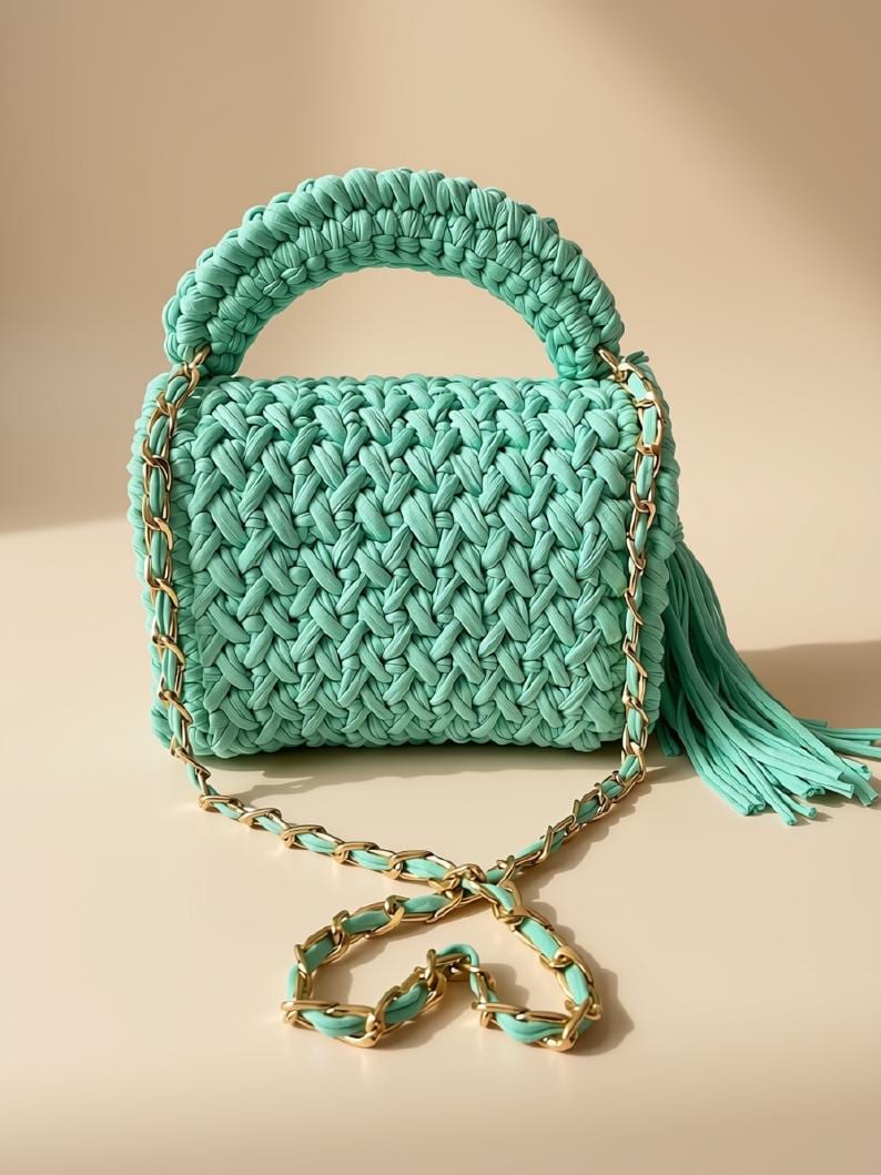 Green Crochet Bag | T Shirt Yarn Bag | Crochet Shoulder Bag | Crochet Sling Bag | Woven Crossbody Bag | Everyday Bag | Boho bag